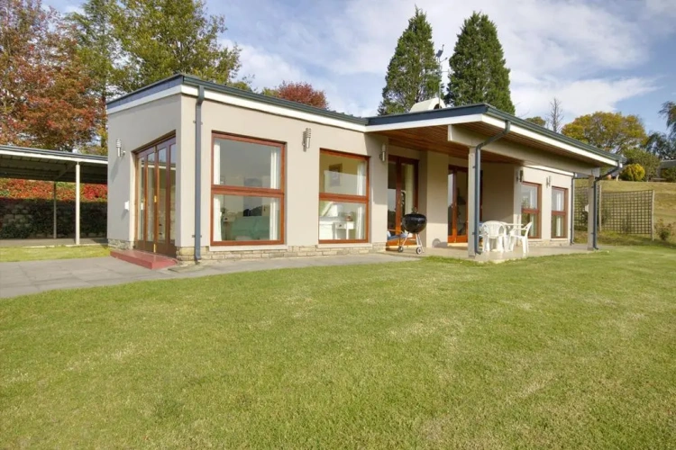 2 Bedrooms Cottage