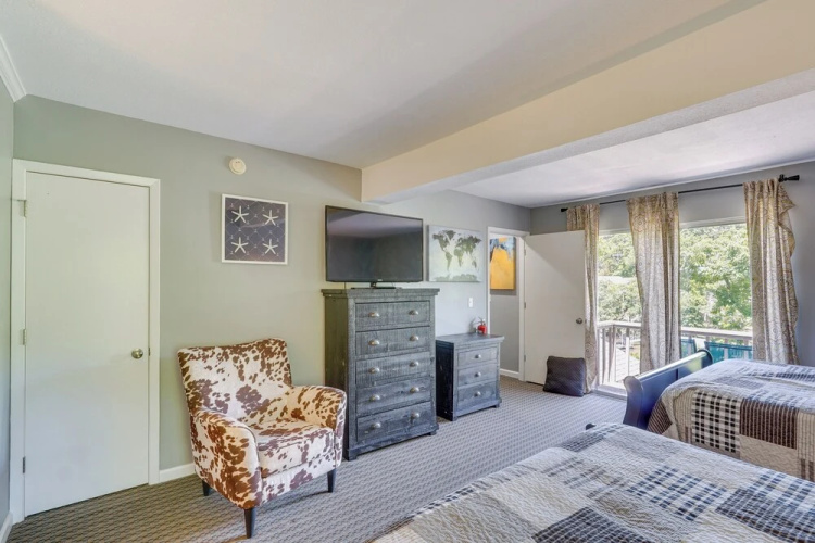Private Dock & Resort Access: Margaritaville Cabin