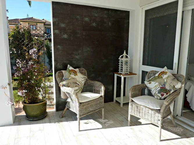 Villa Breeze