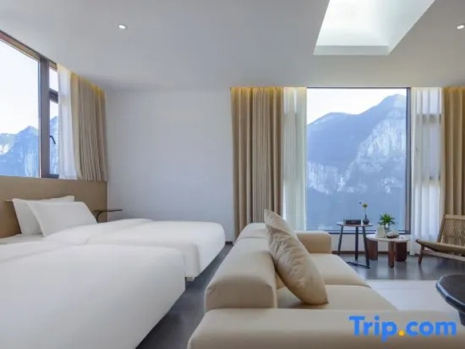 Deluxe Double Suite