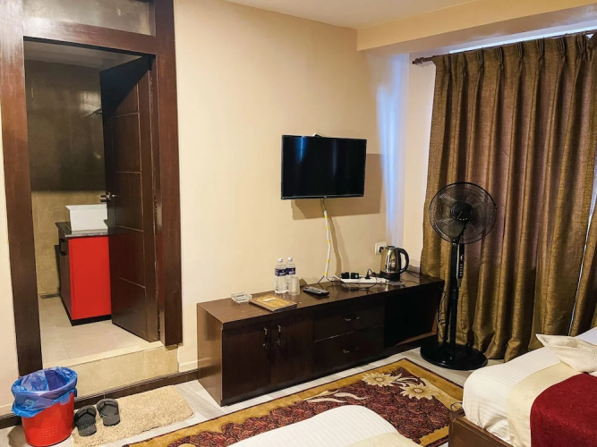Hotel Lotus Grand