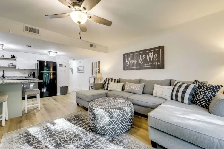Sevierville Condo w/ Balcony + Pool Access!