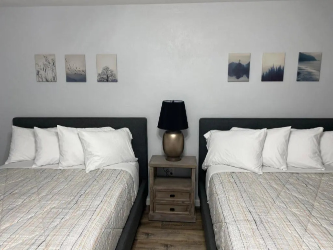 Veda Inn & Cottages