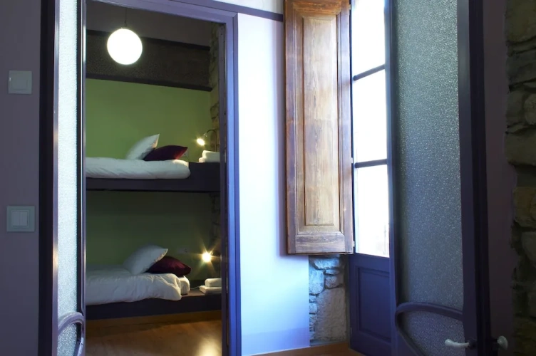 3 Bedrooms Cottage