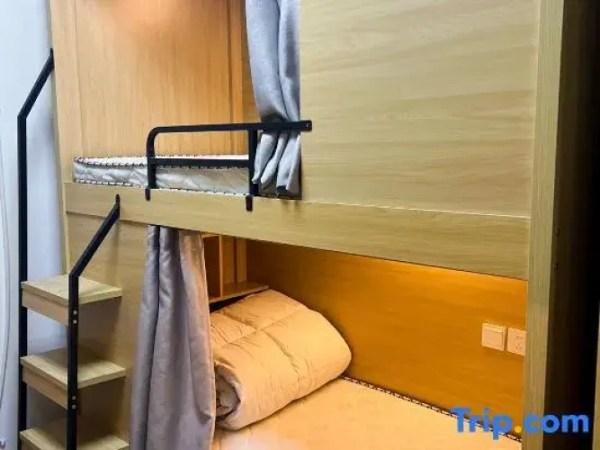 Bed in Dorm (male dorm)