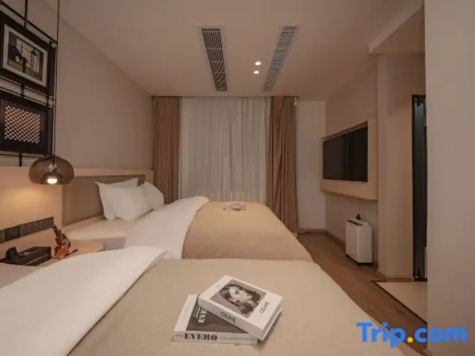 Standard Twin Family room