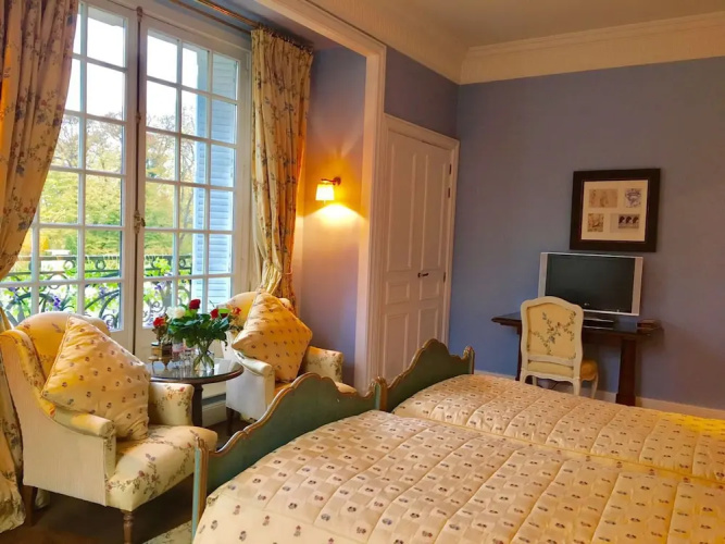 Château des Forgets Hotel
