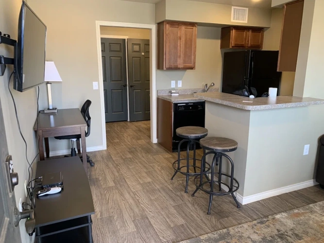 1 Bedroom Suite