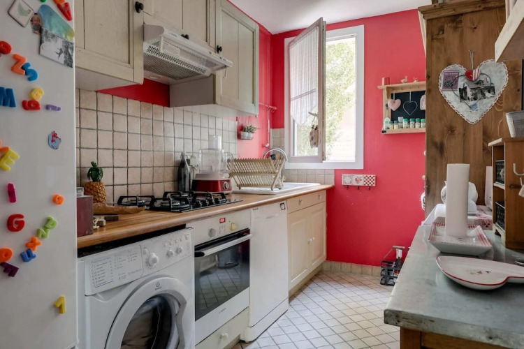 2 bedroom family apartment for 4 people by GuestReady - Image 8