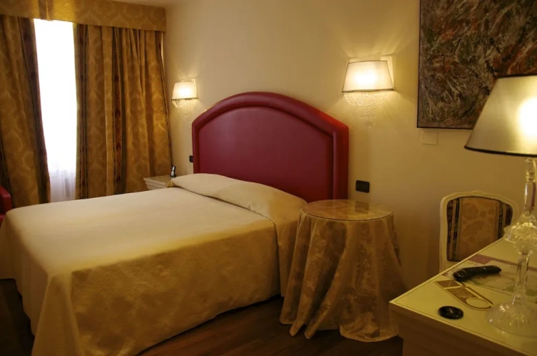 Classic Double room with balcony and with city view