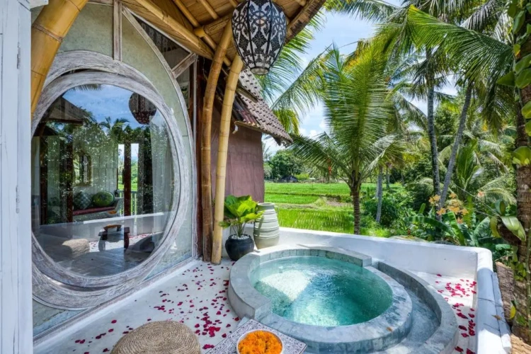 2 Bedrooms Bungalow