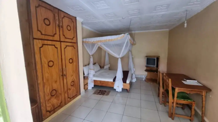 Heritage Breeze Hotel