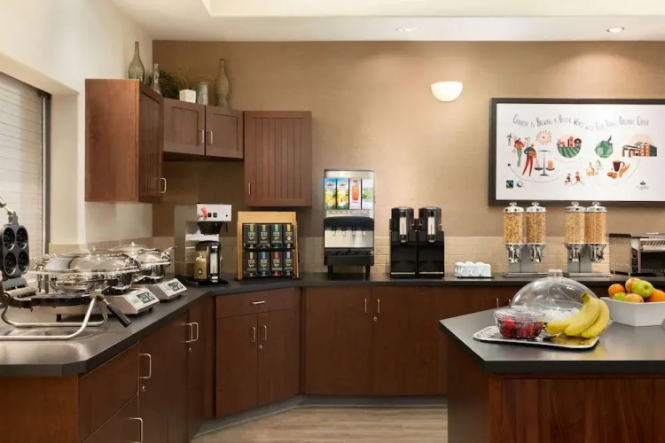 Ramada Drayton Valley
