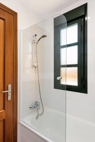 3 Bedrooms Apartment