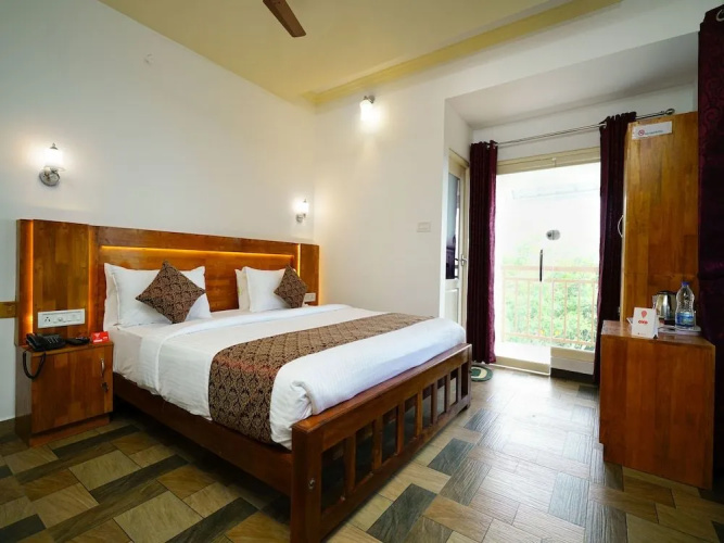 OYO 14253 Lime light Resort
