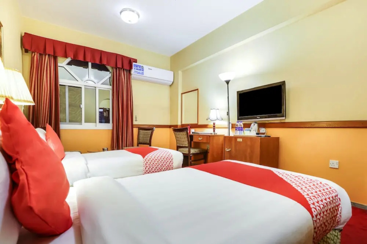 OYO 353 Middle East Hotel
