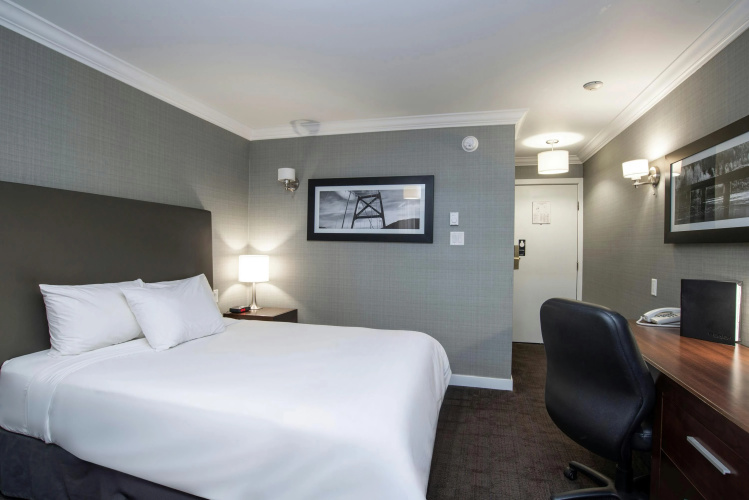 Sandman Hotel Revelstoke photo 6