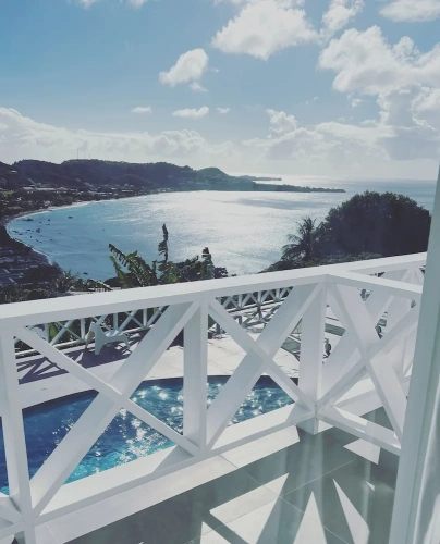Deluxe Quadruple Suite with sea view