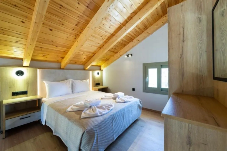 Standard Quadruple Family room