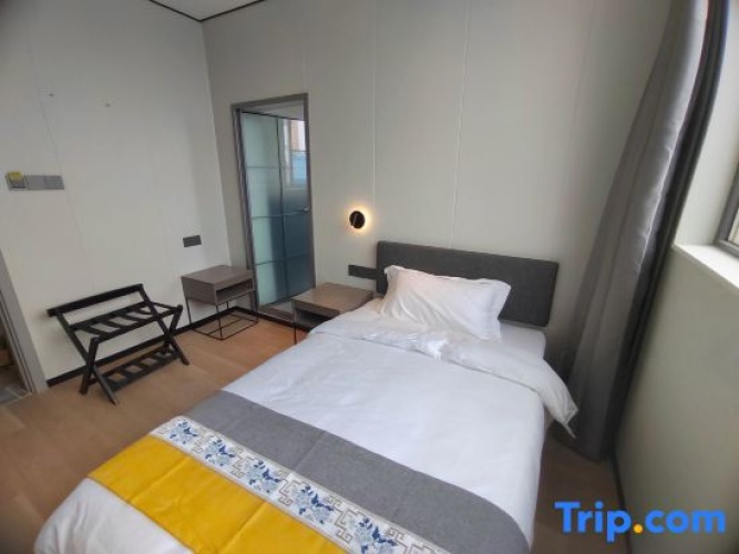 Premium Single room