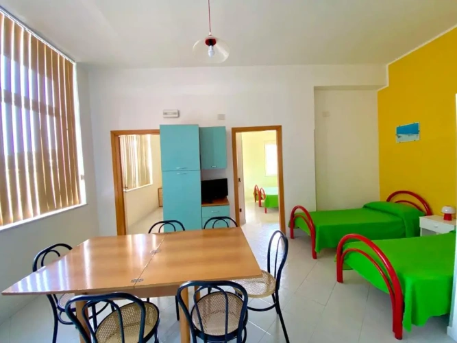 2 Bedrooms Apartment