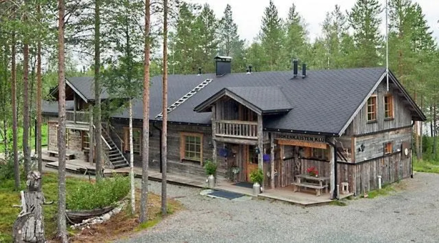 Isokenkäisten Klubi
