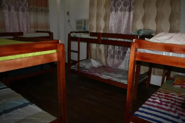 8Th Street Guesthouse Hostel