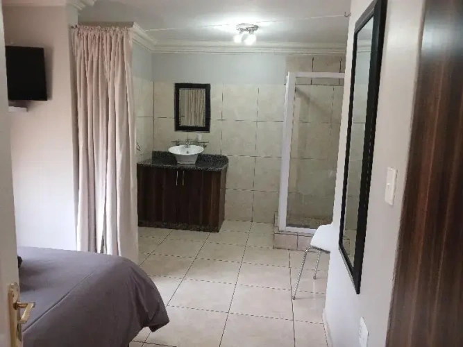 Executive Double Suite