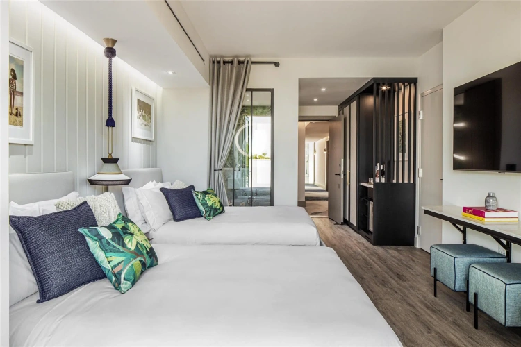 Standard Quadruple room