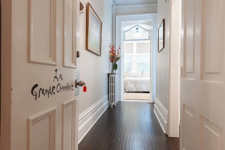 Grand room