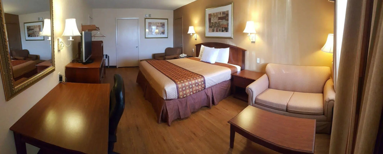 Regency Inn & Suites