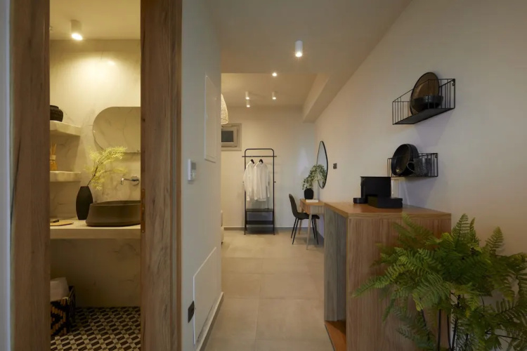 Mayu Suites