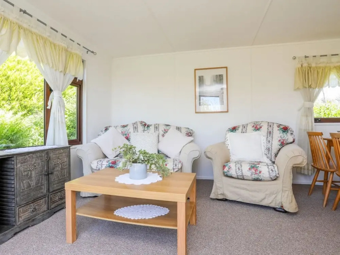 Castell Chalet