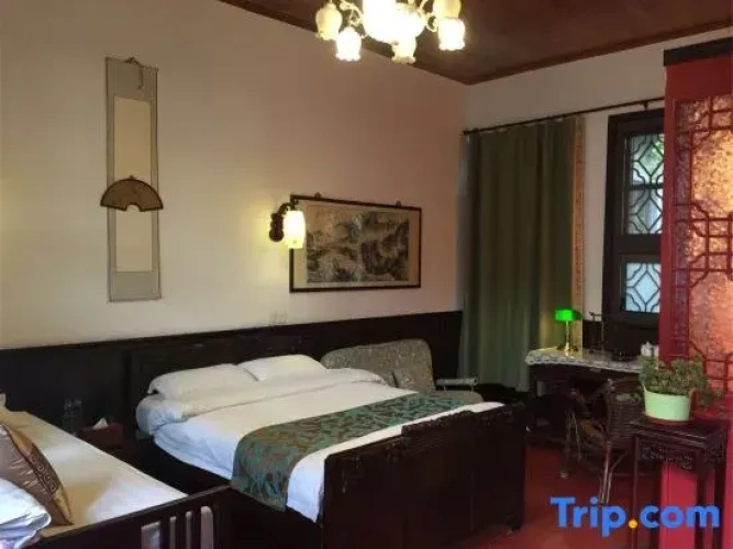Classic Twin room