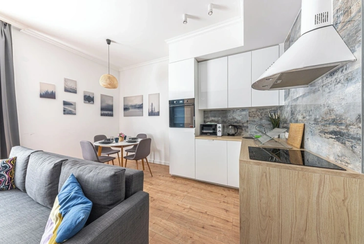 2 Bedrooms Apartment