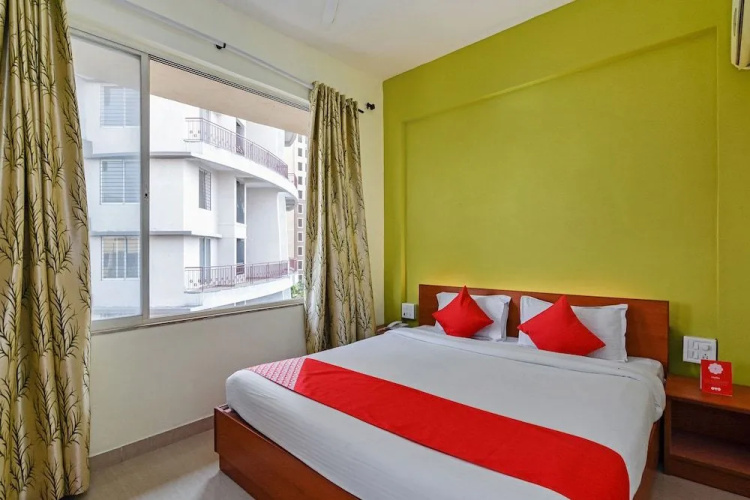 OYO 23626 Country Club Pune