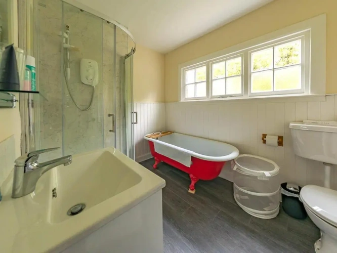 2 Bedrooms Double Cottage