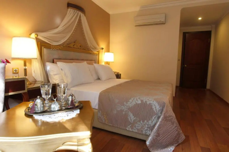 Saint John Hotel - Boutique Class