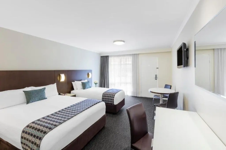 Superior Triple room