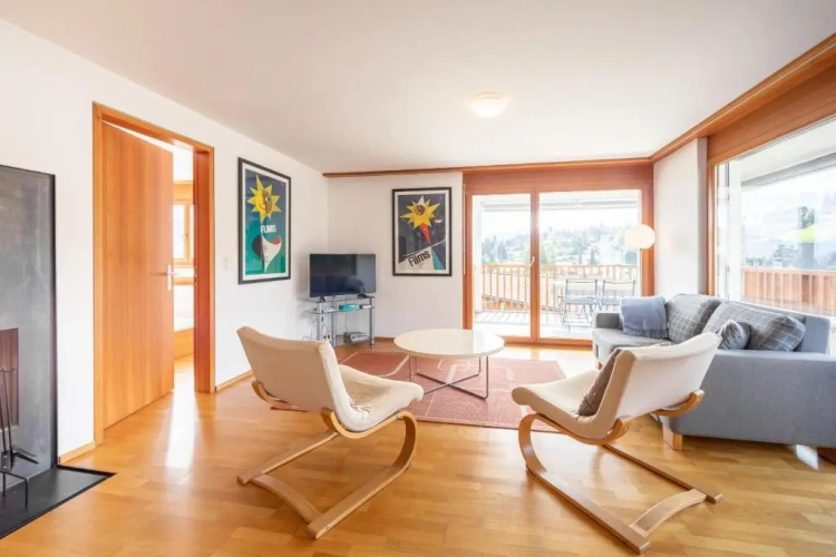 2 Bedrooms Apartment