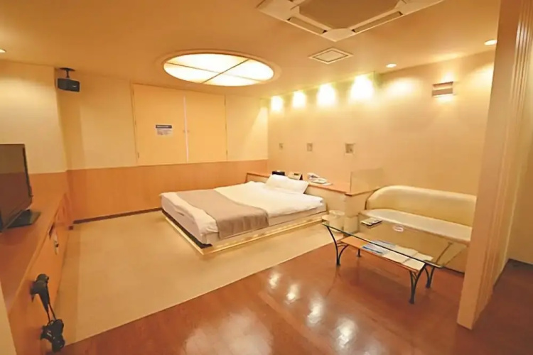 Hotel Let'S