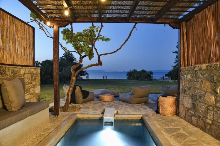 1 Bedroom Luxury Villa