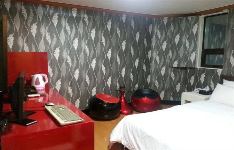 Alpha Guesthouse