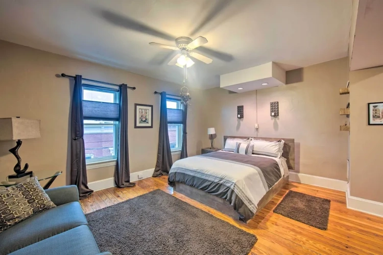 2 Bedrooms Apartment