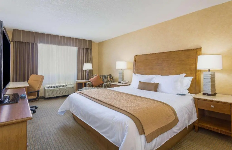 Wyndham Garden Phoenix Midtown