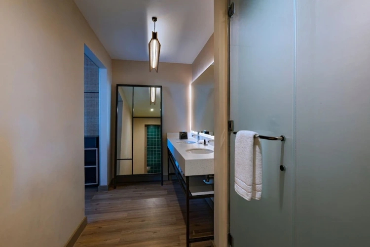 Double Suite