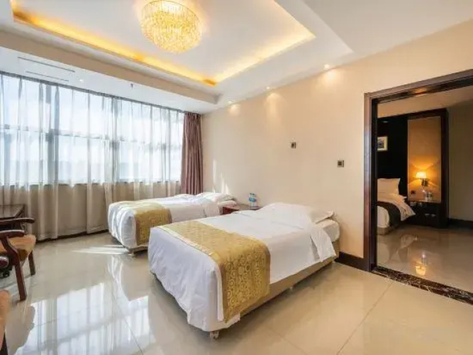 East River International Hotel