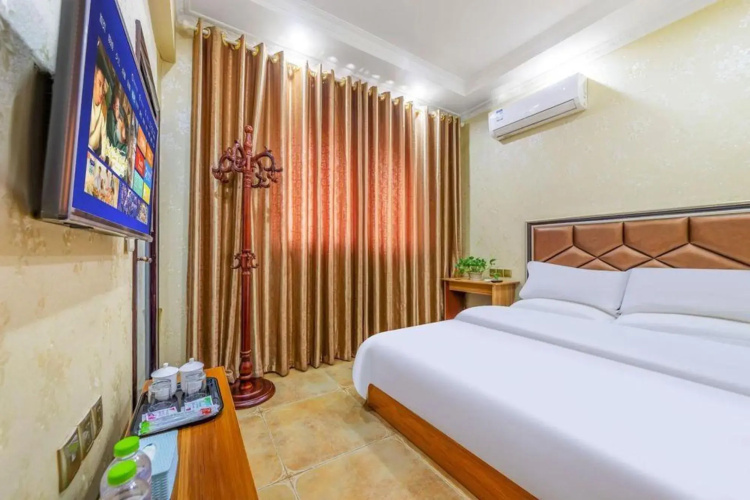 Yayuan Hotel
