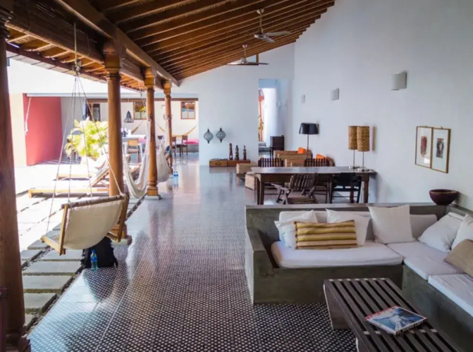 Los Patios Hotel