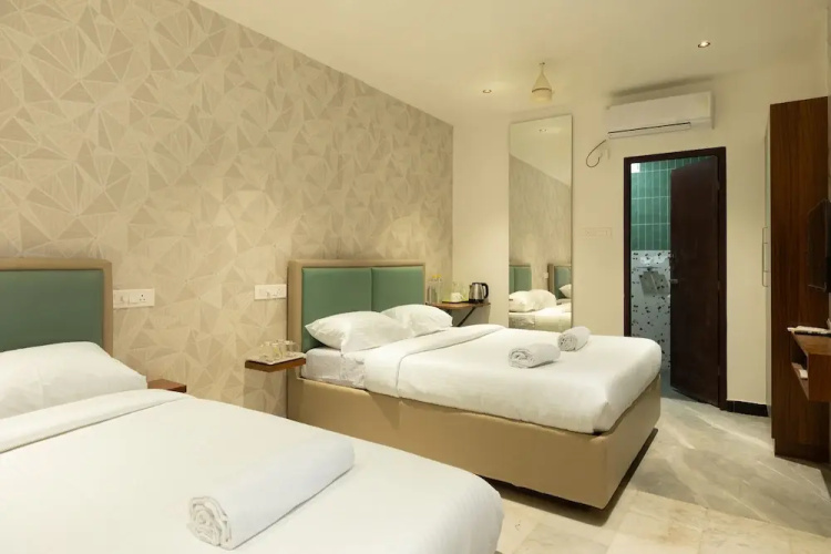Sri Varee Residency